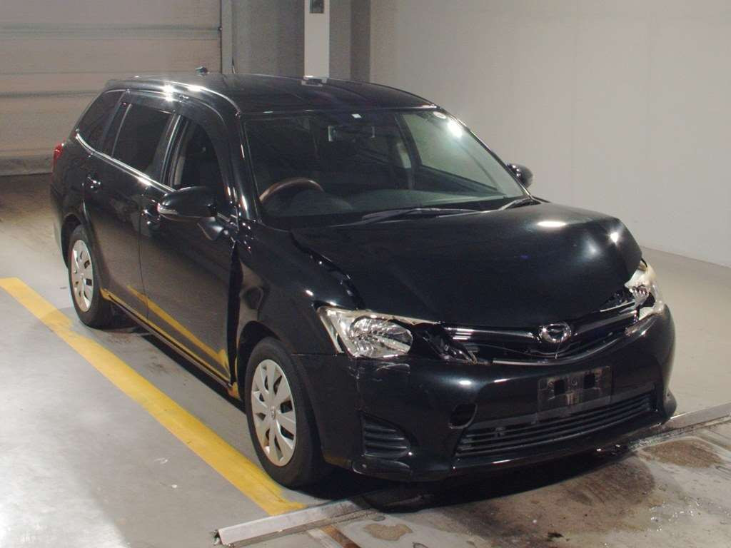 2014 Toyota Corolla Fielder NZE161G[2]