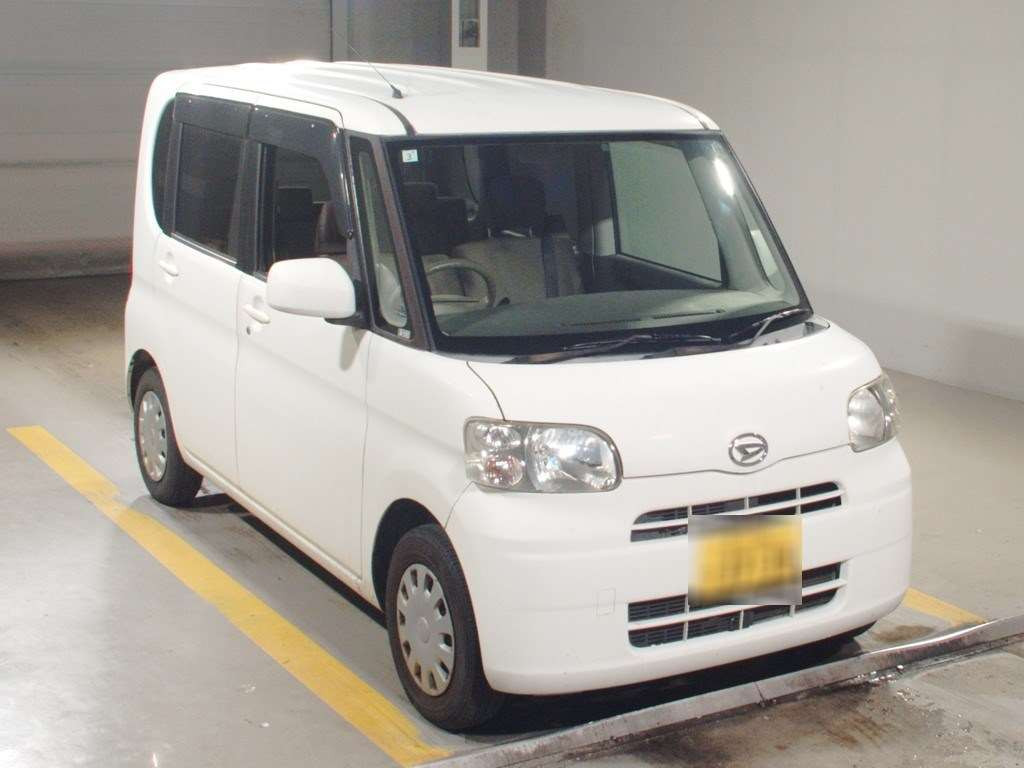 2009 Daihatsu Tanto L375S[2]