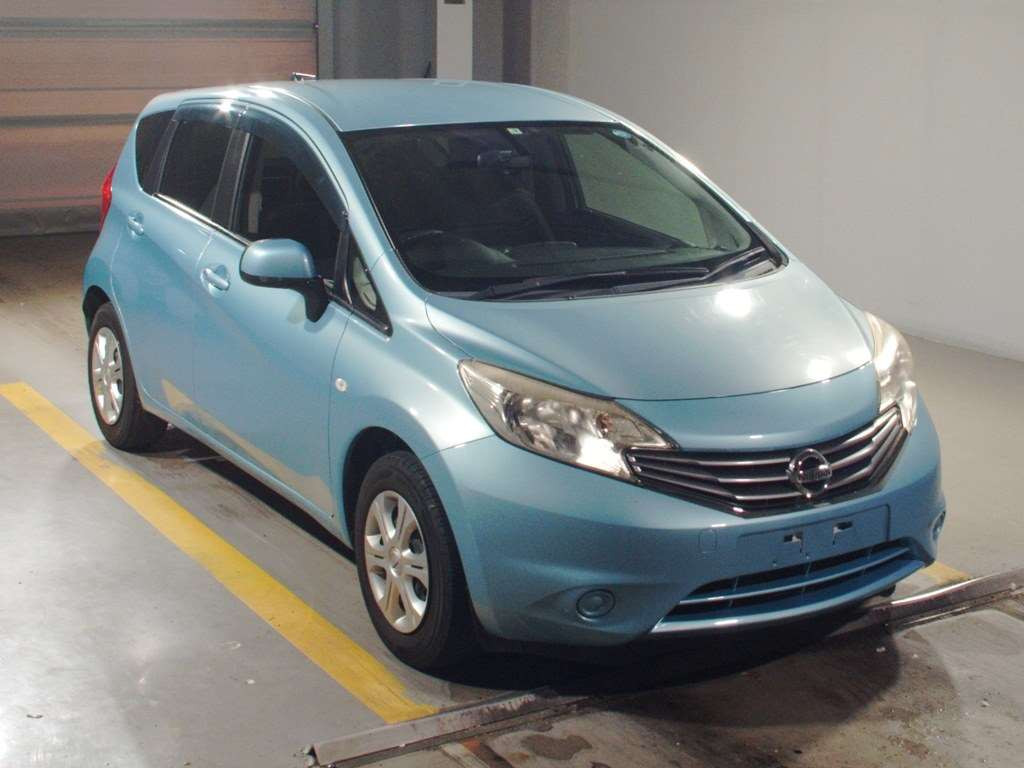 2013 Nissan Note E12[2]