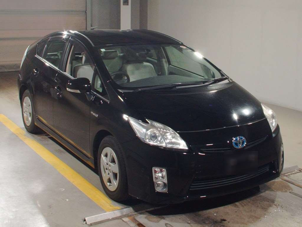 2010 Toyota Prius ZVW30[2]