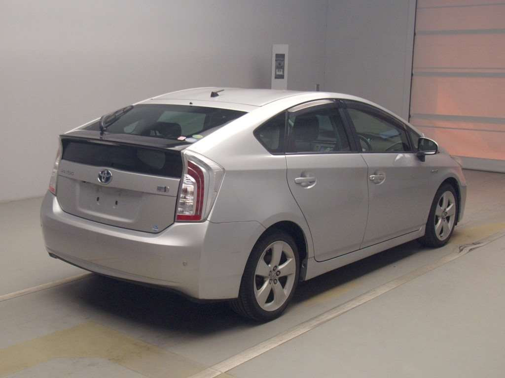 2012 Toyota Prius ZVW30[1]