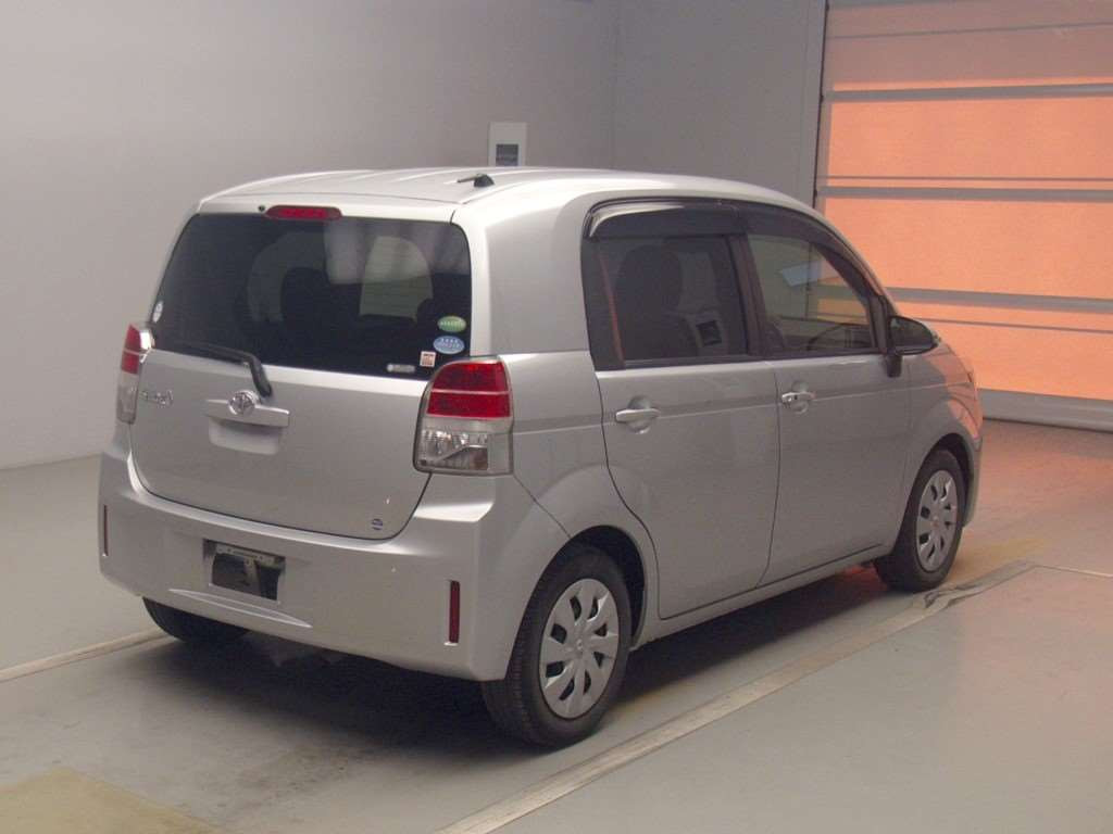 2014 Toyota Spade NCP141[1]