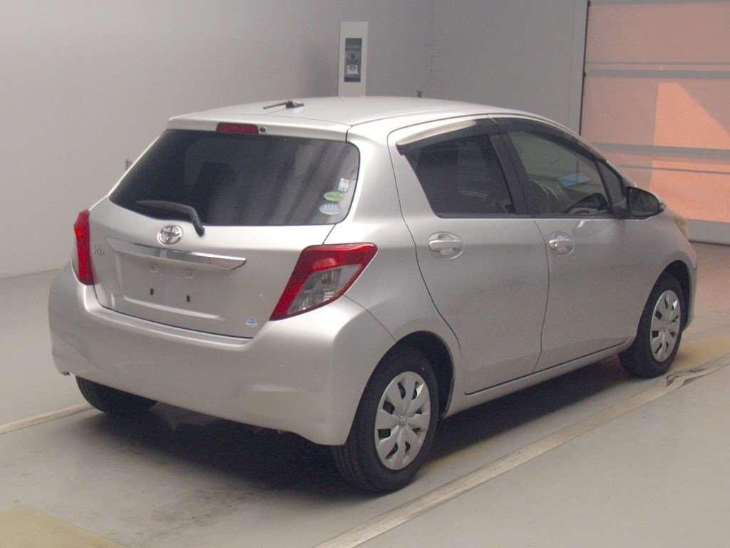 2012 Toyota Vitz KSP130[1]