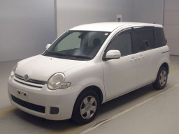 2010 Toyota Sienta