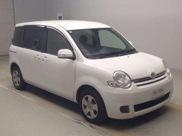 2010 Toyota Sienta