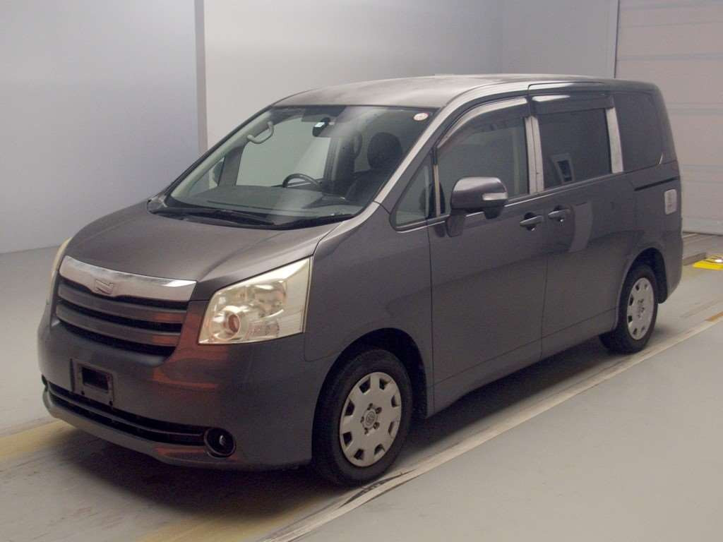 2007 Toyota Noah ZRR70G[0]