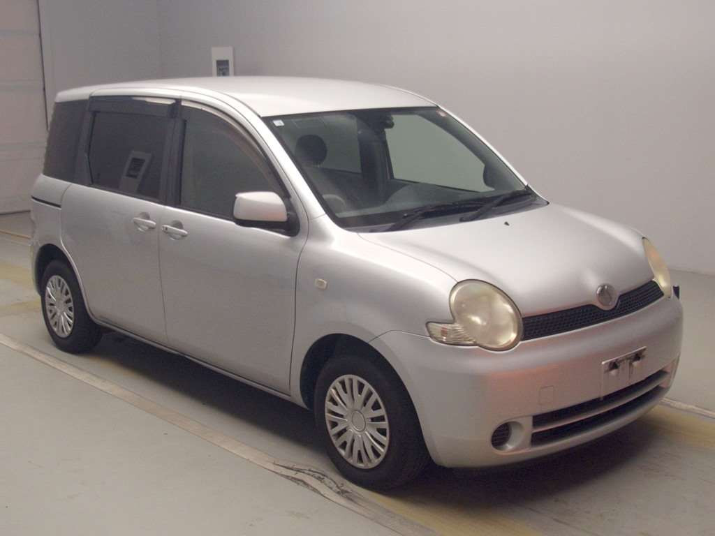 2004 Toyota Sienta NCP81G[2]