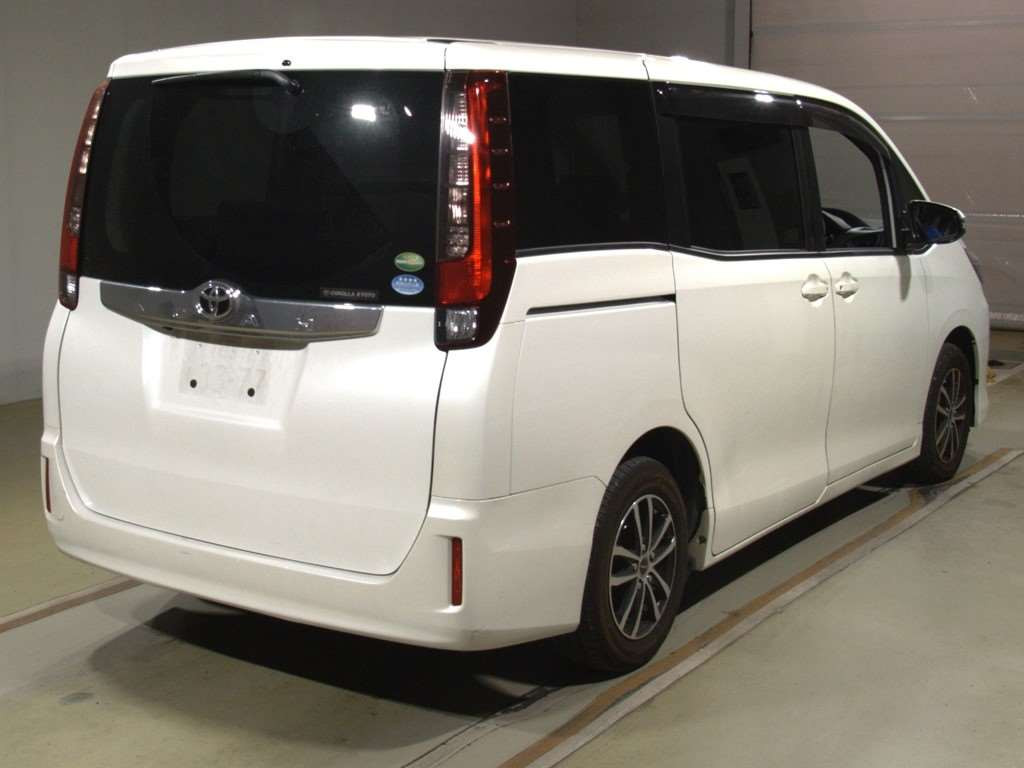 2017 Toyota Noah ZRR80G[1]