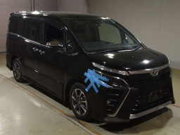 2020 Toyota Voxy