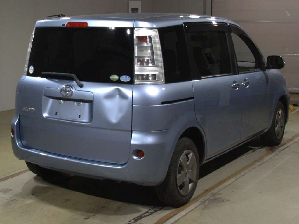 2013 Toyota Sienta NCP81G[1]