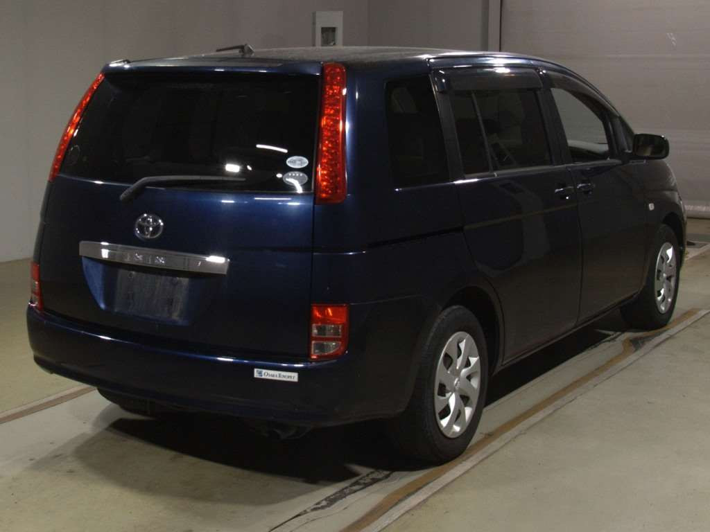 2006 Toyota Isis ANM10G[1]