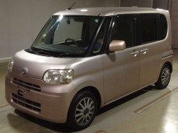 2012 Daihatsu Tanto