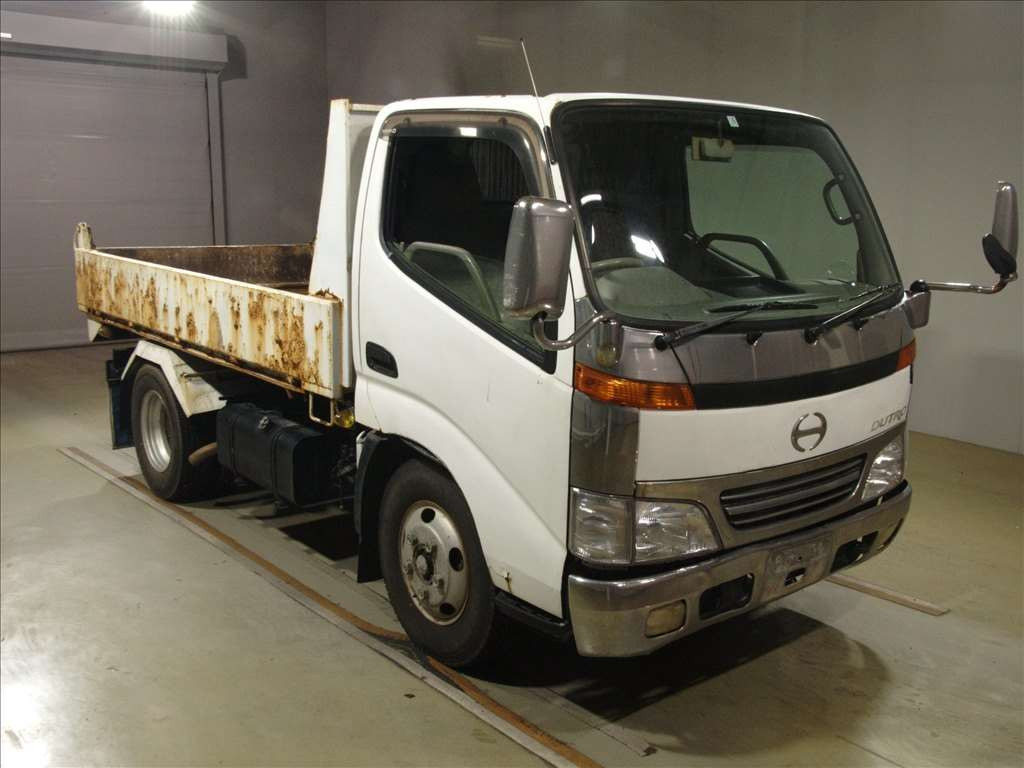 2002 Hino DUTRO XZU311T[2]