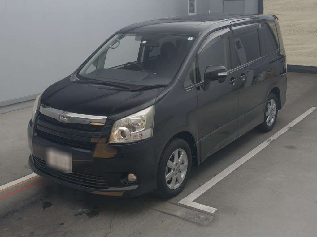 2009 Toyota Noah ZRR70W[0]