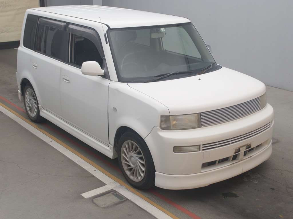 2002 Toyota bB NCP31[2]