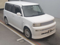 2002 Toyota bB