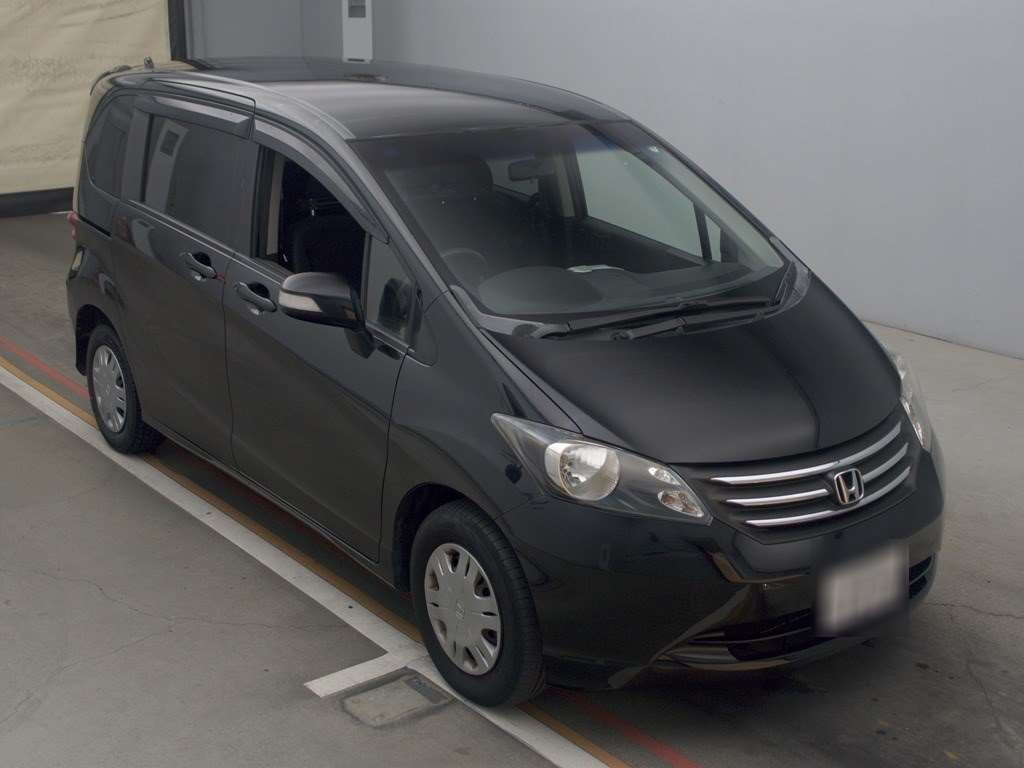 2011 Honda Freed GB3[2]