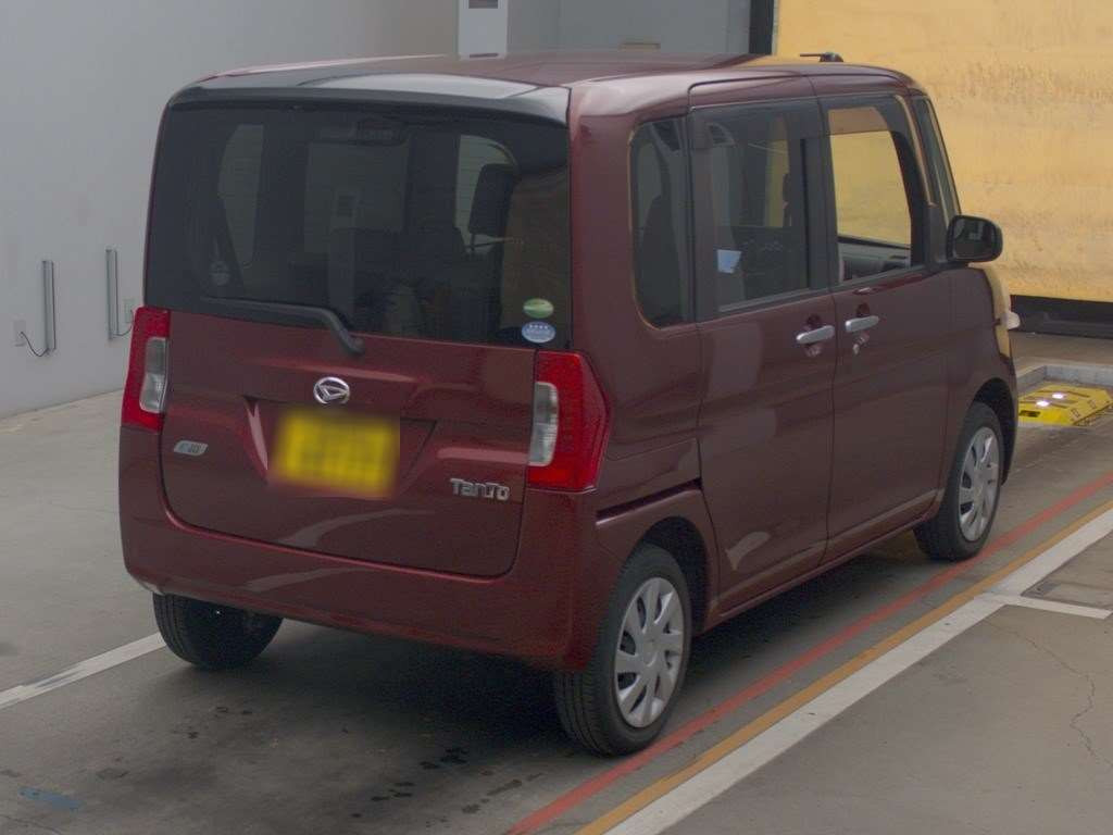 2014 Daihatsu Tanto LA600S[1]