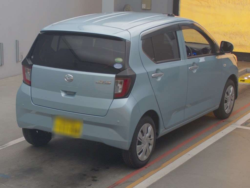 2020 Daihatsu Mira es LA350S[1]