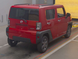 2021 Daihatsu TAFT