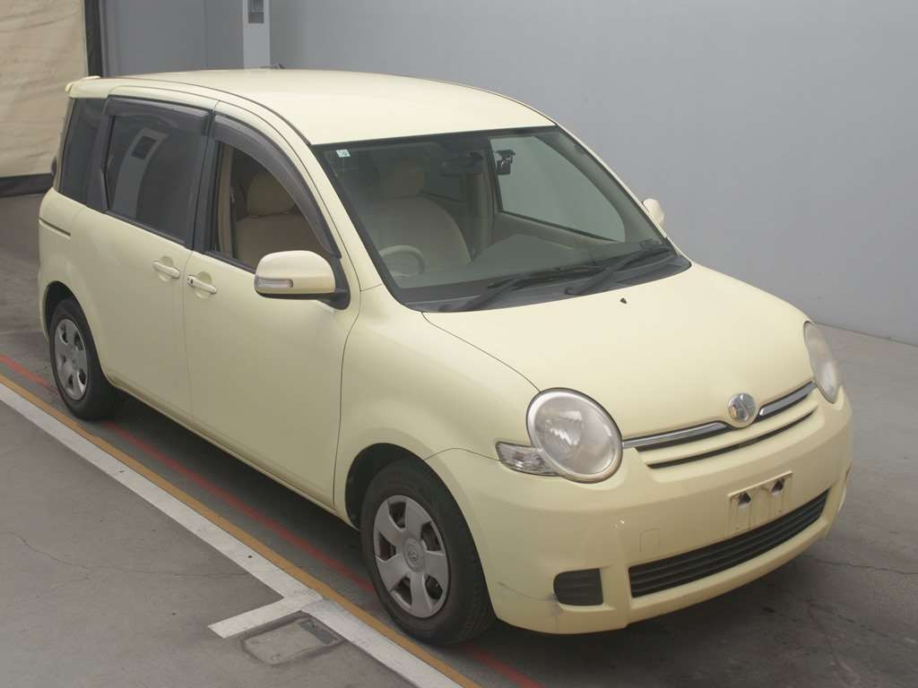 2008 Toyota Sienta NCP81G[2]