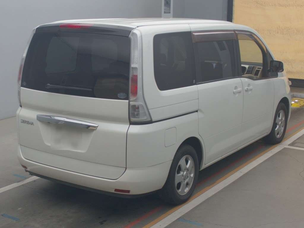 2006 Nissan Serena C25[1]