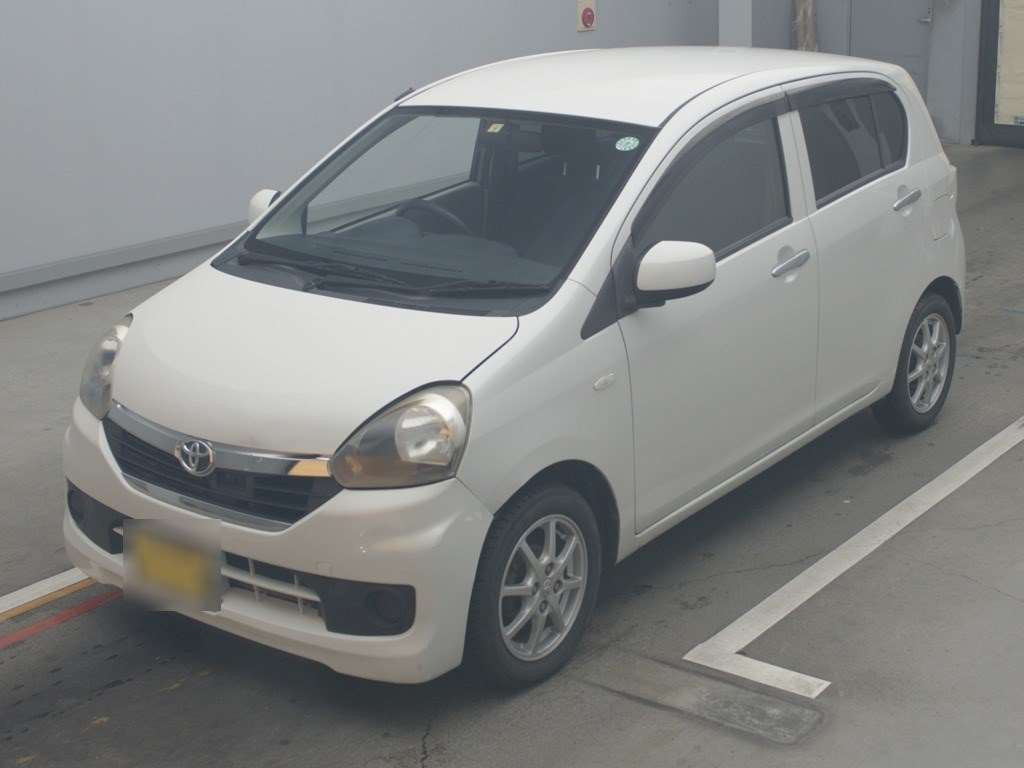 2014 Toyota Pixis Epoch LA300A[0]