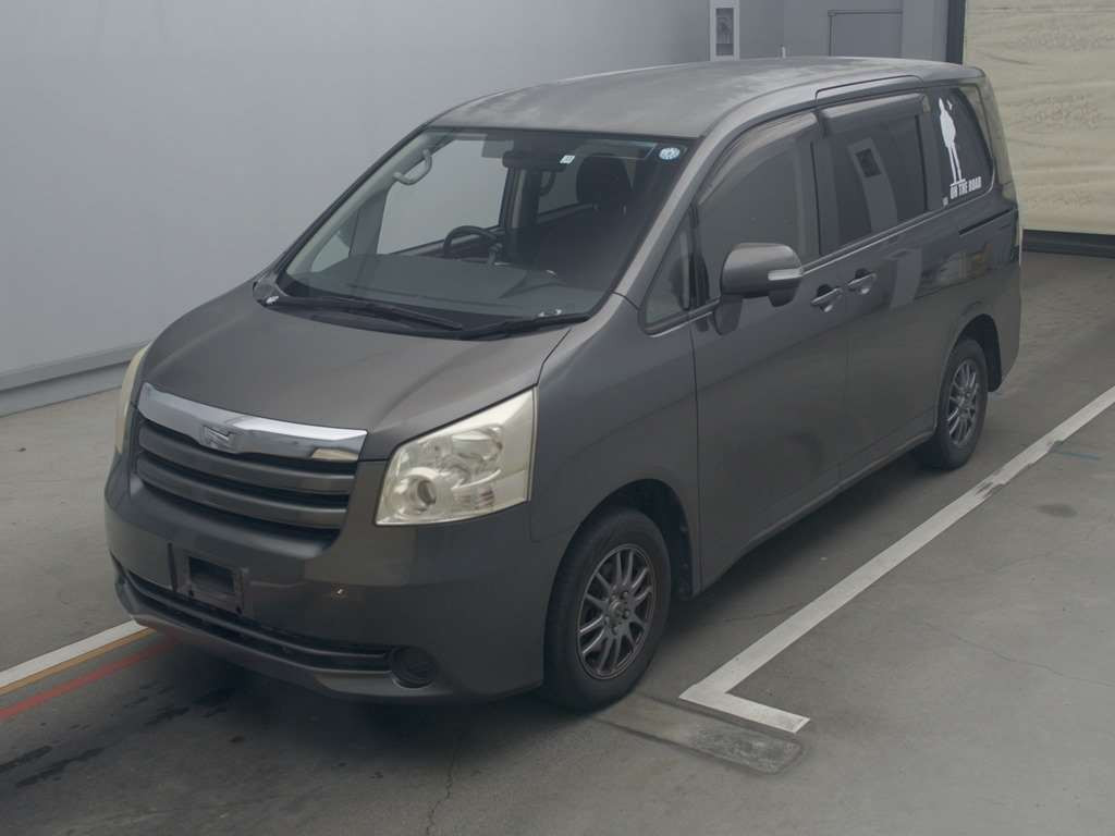 2009 Toyota Noah ZRR70G[0]