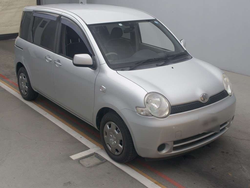 2005 Toyota Sienta NCP81G[2]