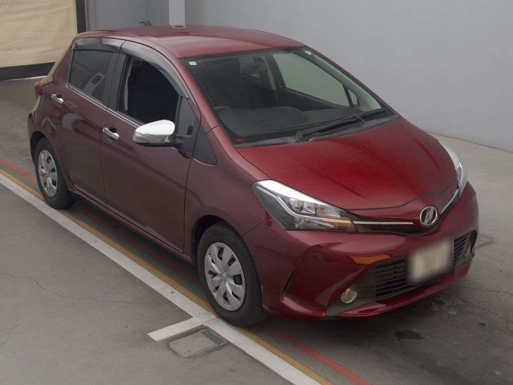 2014 Toyota Vitz NSP130[2]