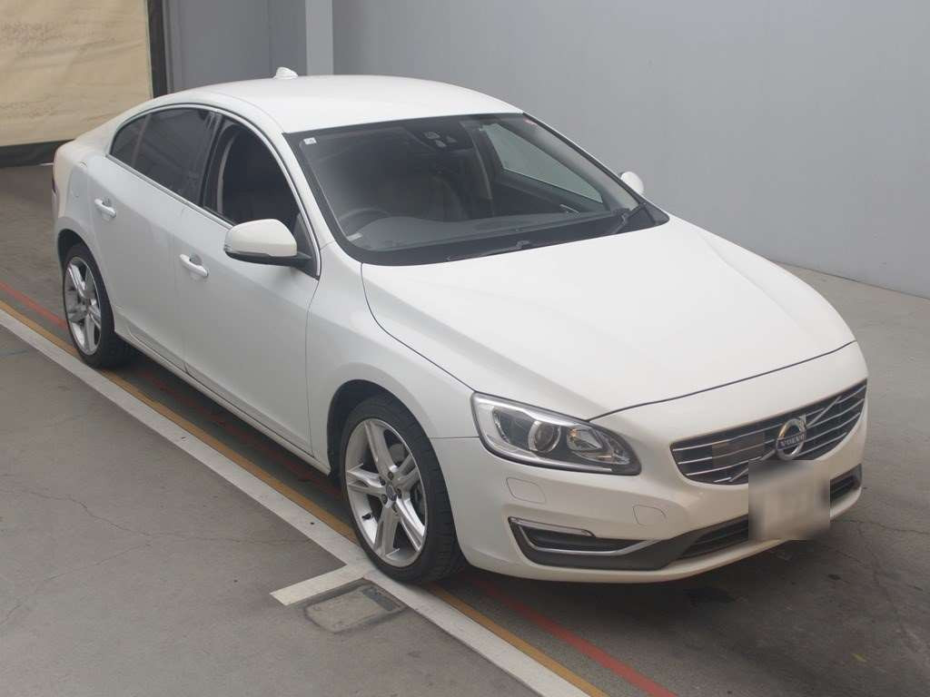 2016 Volvo S60 FB420[2]