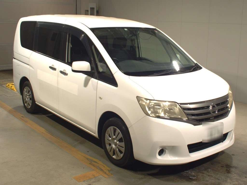 2012 Nissan Serena C26[2]