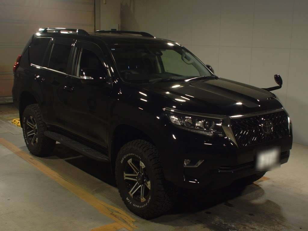 2019 Toyota Land Cruiser Prado TRJ150W[2]