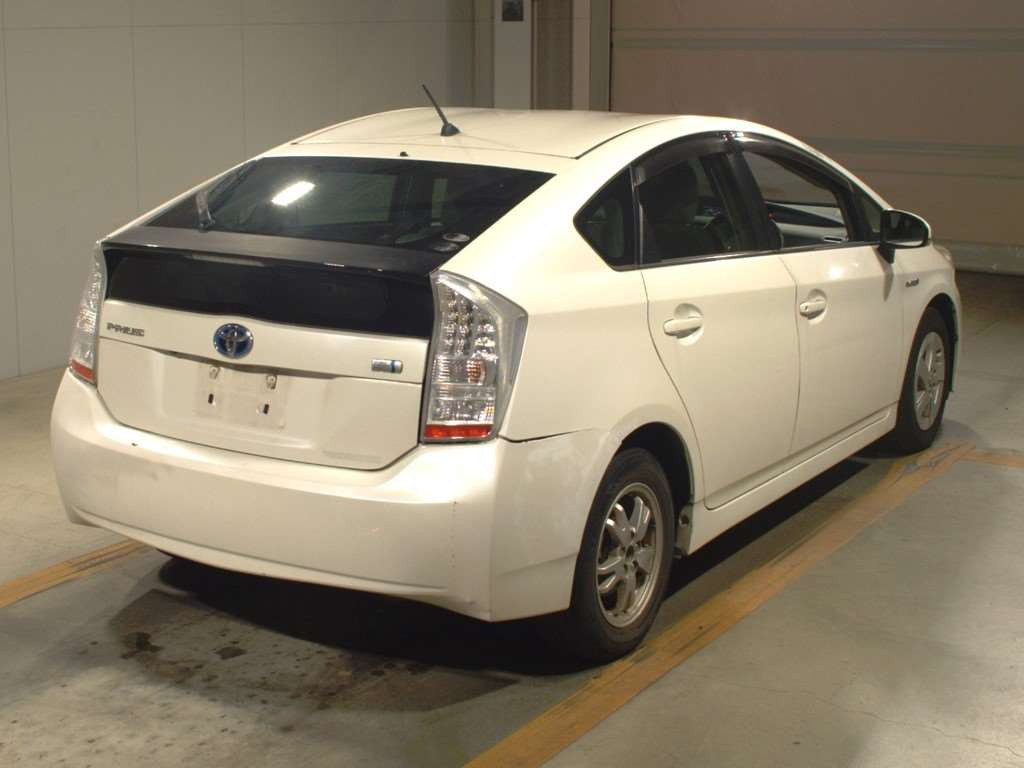 2011 Toyota Prius ZVW30[1]