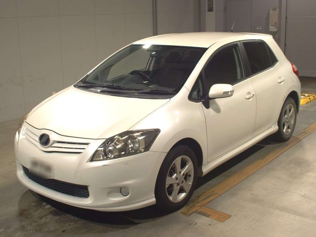 2010 Toyota Auris NZE154H[0]