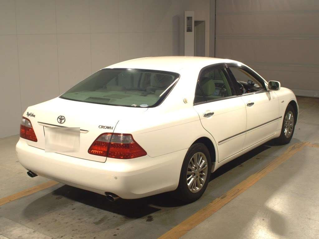 2007 Toyota Crown GRS180[1]