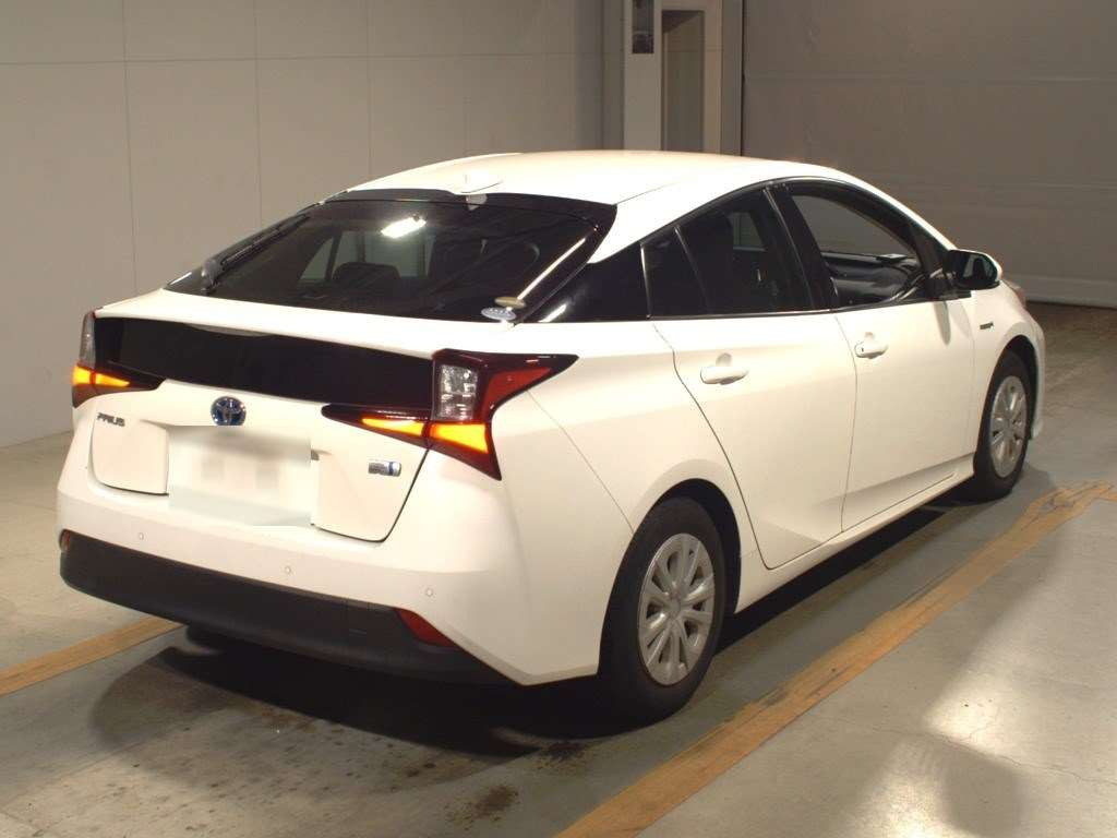 2019 Toyota Prius ZVW51[1]