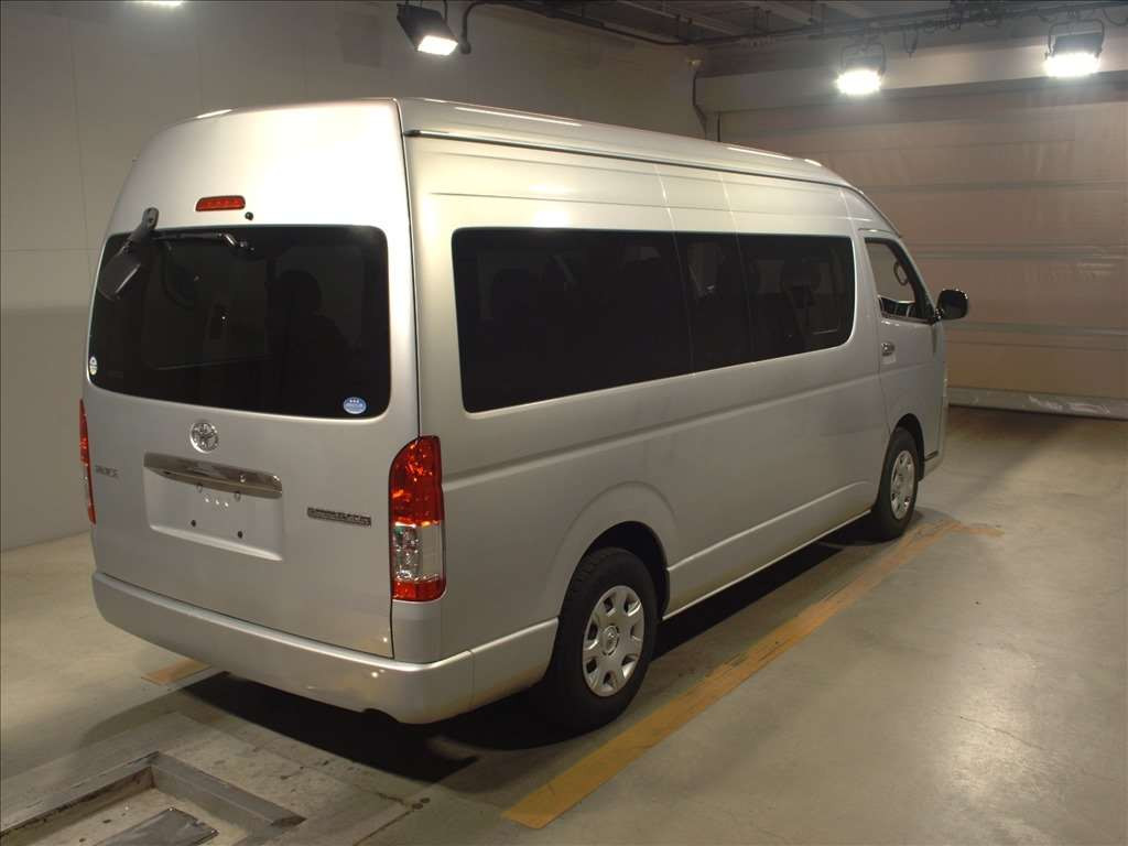 2018 Toyota Hiace Wagon TRH224W[1]