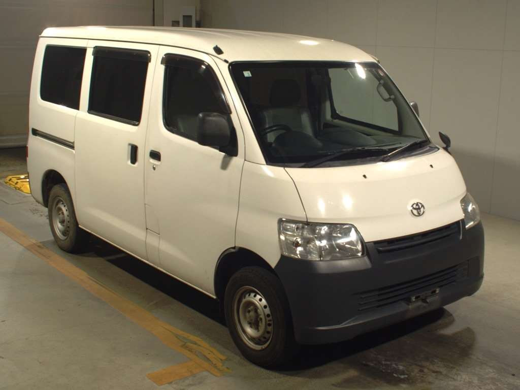 2020 Toyota Townace Van S402M[2]