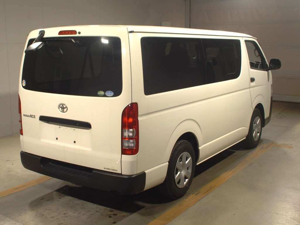 2019 Toyota Regiusace Van GDH201V[1]