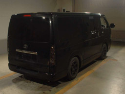 2010 Toyota Hiace Van