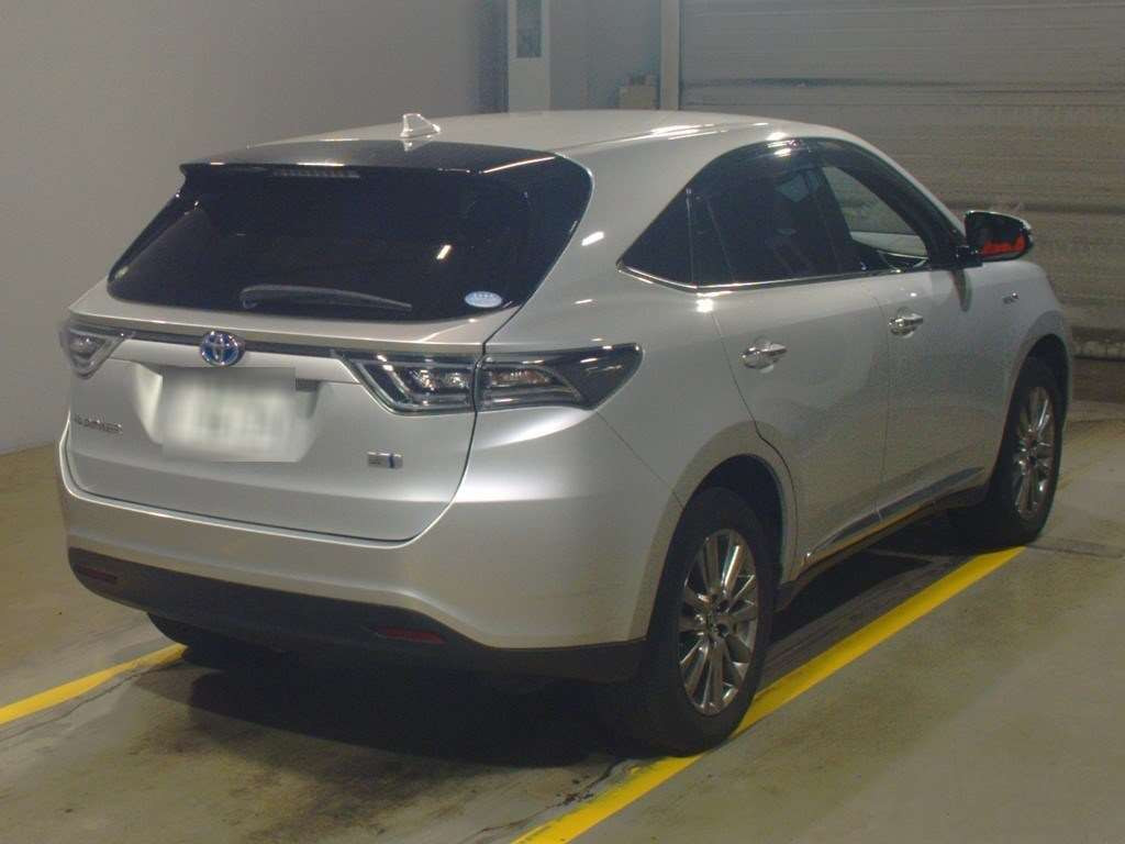 2015 Toyota Harrier Hybrid AVU65W[1]