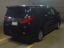 2015 Toyota Alphard Hybrid