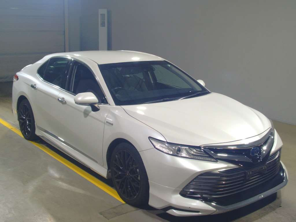 2017 Toyota Camry AXVH70[2]