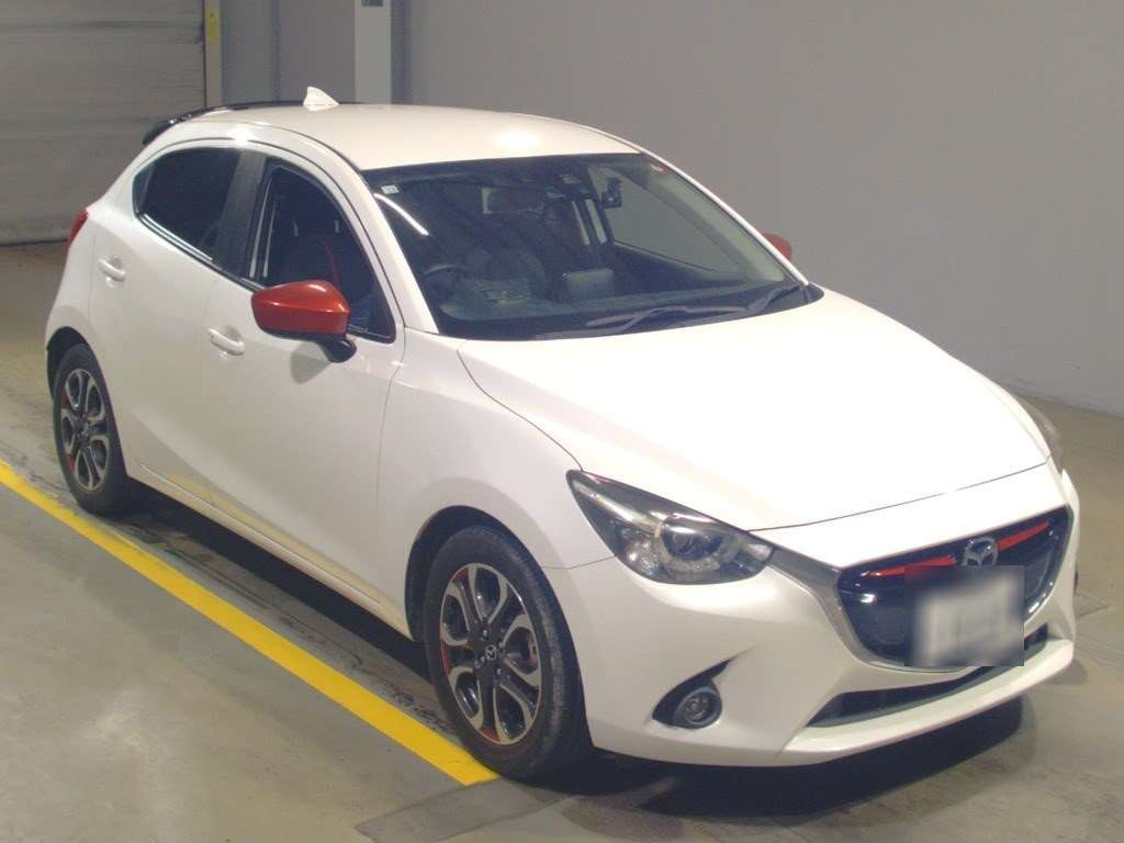 2016 Mazda Demio DJ5FS[2]