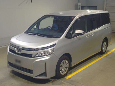 2017 Toyota Voxy