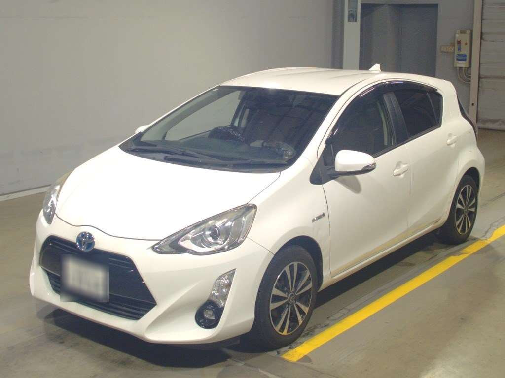 2016 Toyota Aqua NHP10[0]