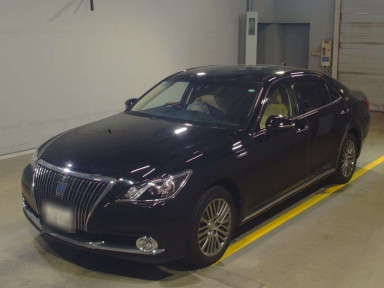 2017 Toyota Crown Majesta