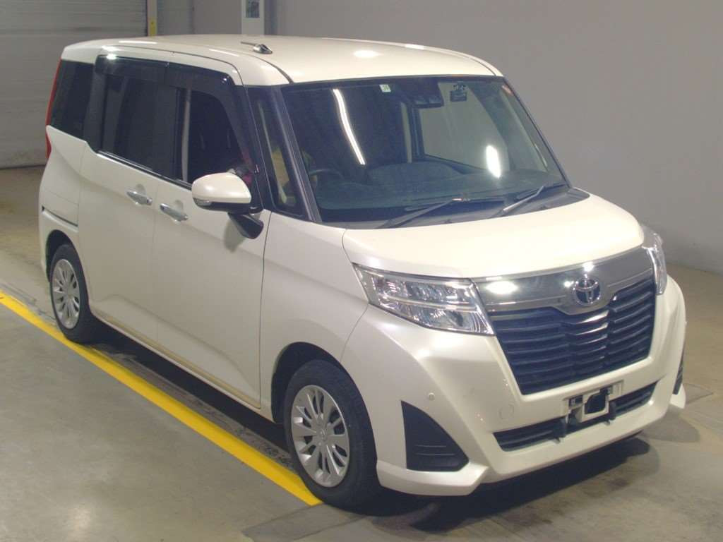 2019 Toyota Roomy M900A[2]