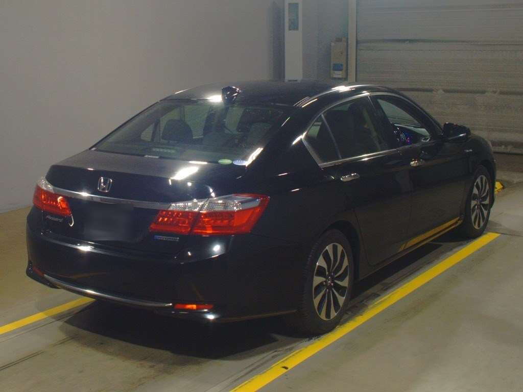 2015 Honda Accord Hybrid CR6[1]